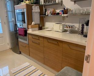 Cuina de Apartament de lloguer en Ferrol amb Calefacció, Parquet i Moblat