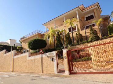 Casa con jardín en venta en N/A