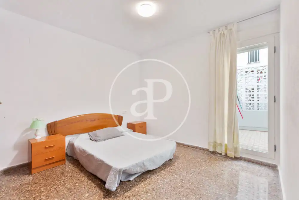 Bedroom of Flat for rent in Valencia  with Heating, Terrace and Furnished
