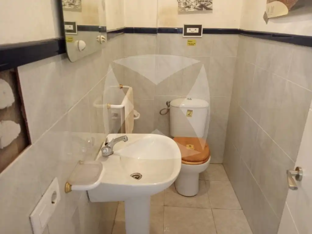 House with balcony for sale in Calle Cespedes, imagen 11