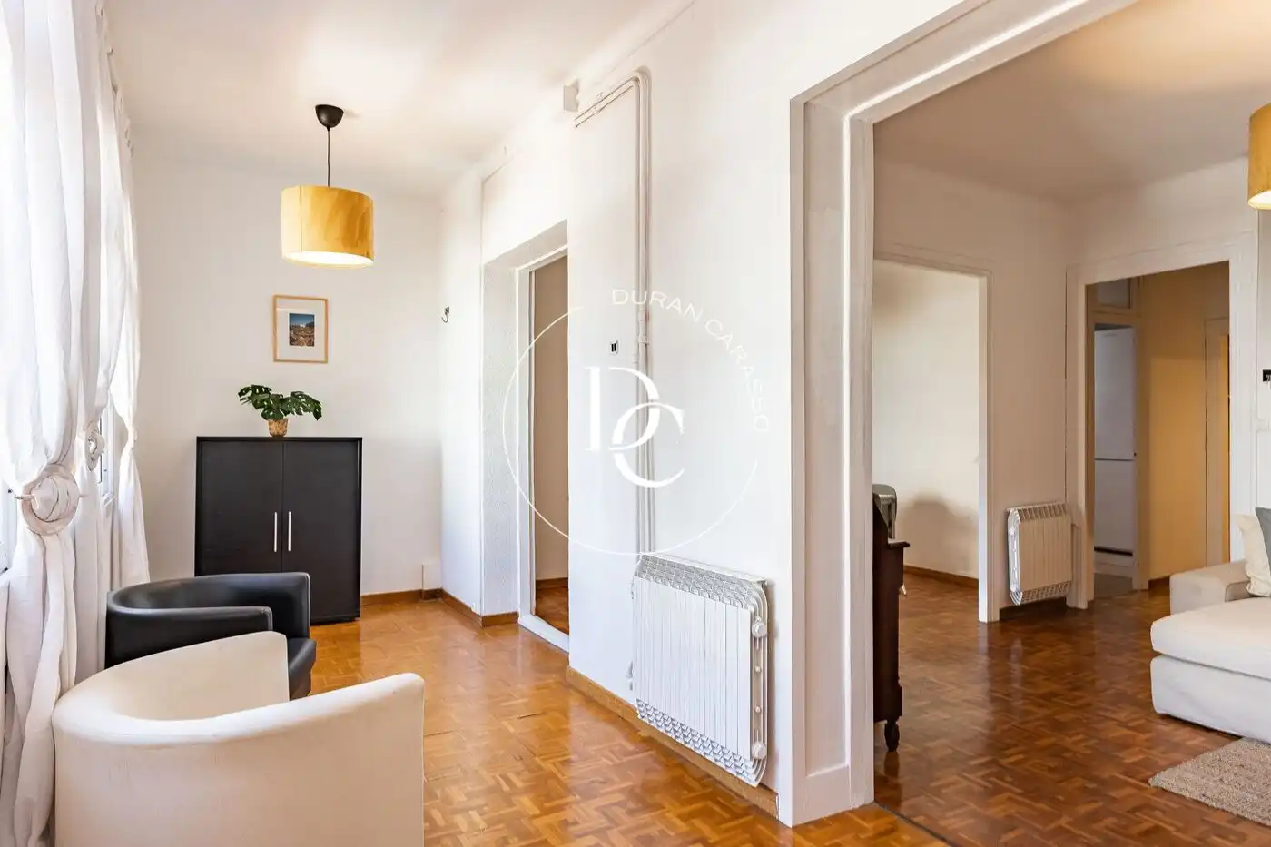 Flat for sale in Barcelona  with Air Conditioner, Heating and Furnished