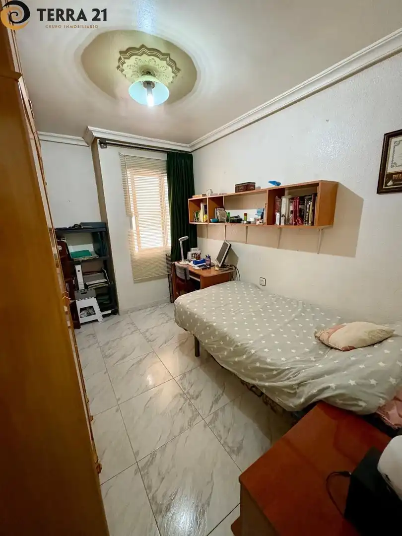 Bedroom of Flat for sale in Jaén  with Balcony