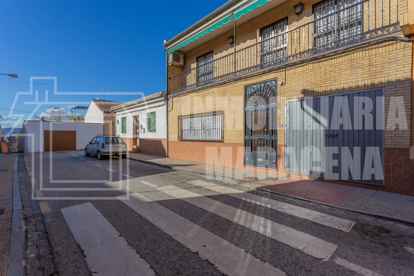 Exterior view of Houses for sale in Granada  with Air Conditioner, Terrace and Oven
