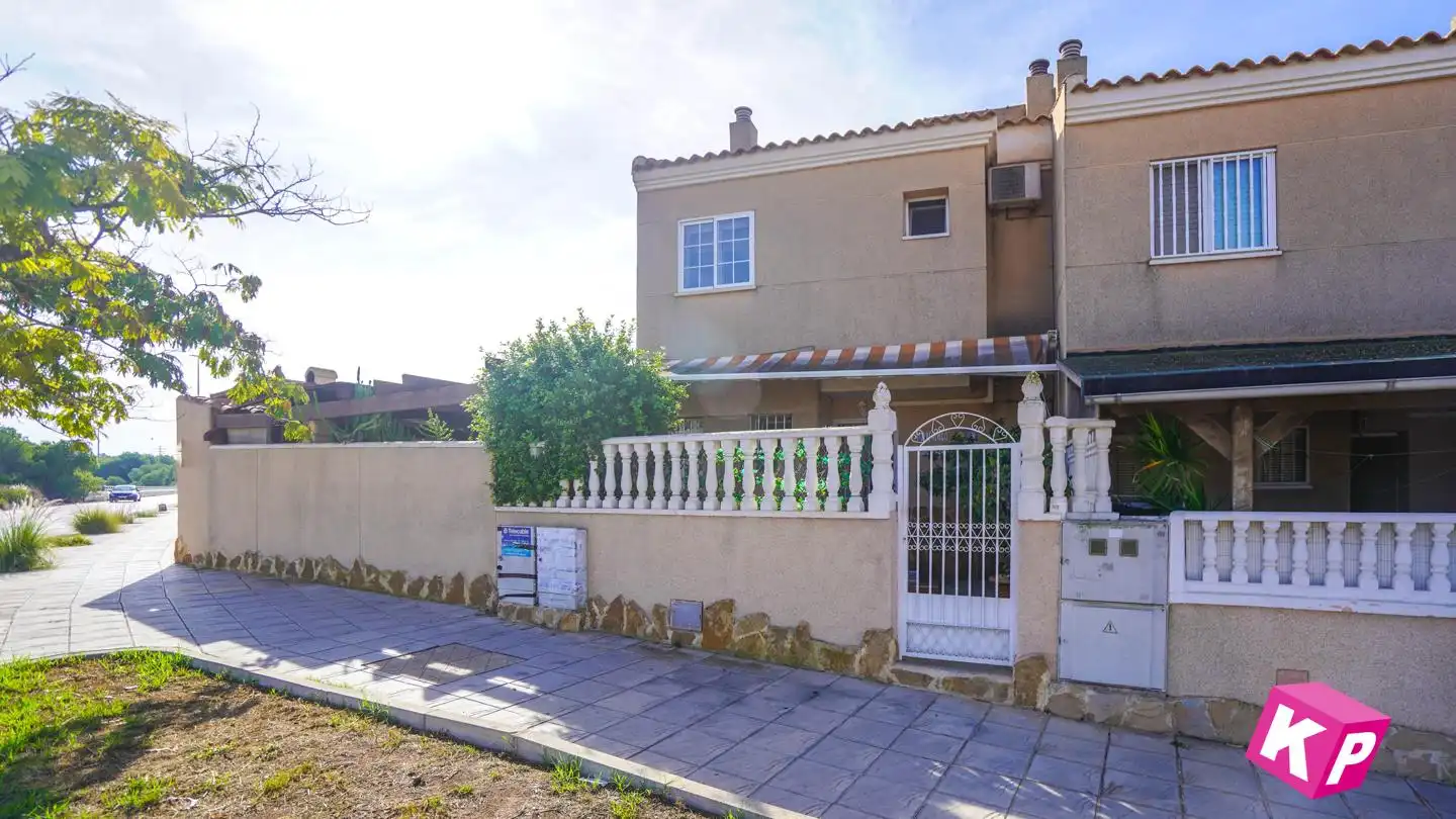 Bungalow con piscina en venta en Calle Logroño, imagen 43