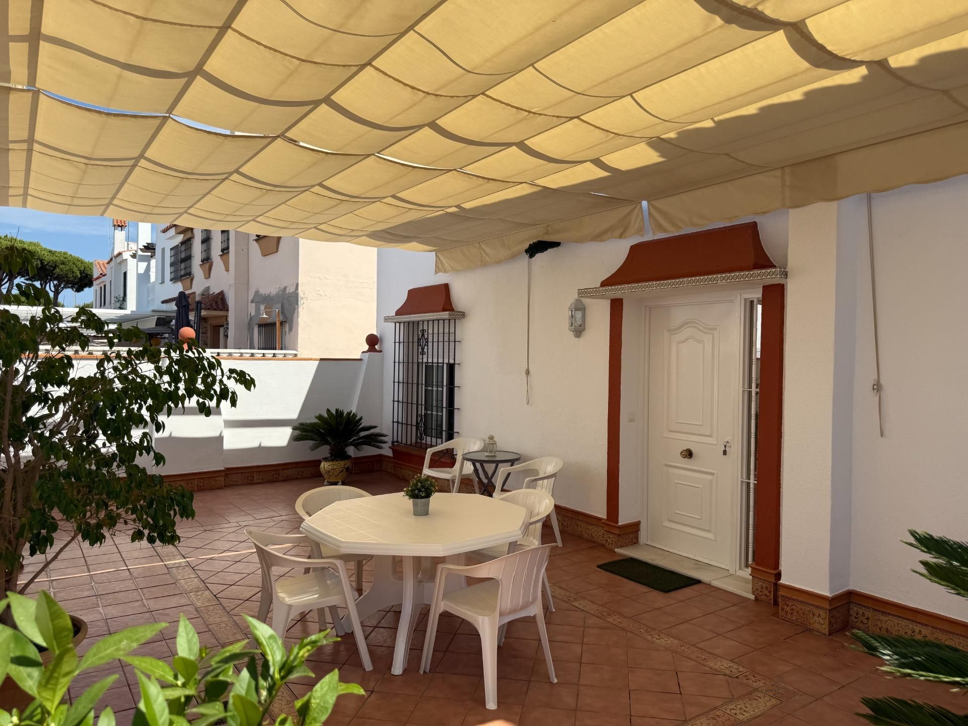 Terrace of Single-family semi-detached for sale in Chiclana de la Frontera  with Air Conditioner, Heating and Private garden