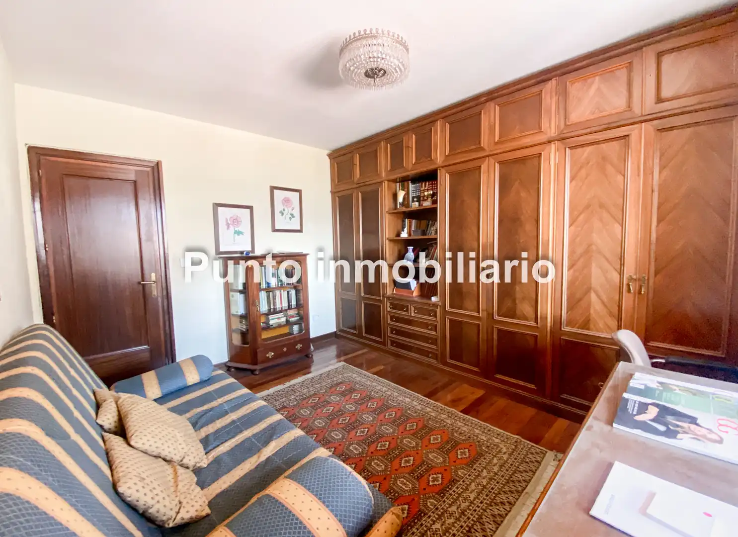 Sala d'estar de Pis en venda en Valladolid amb Calefacció, Parquet i Terrassa