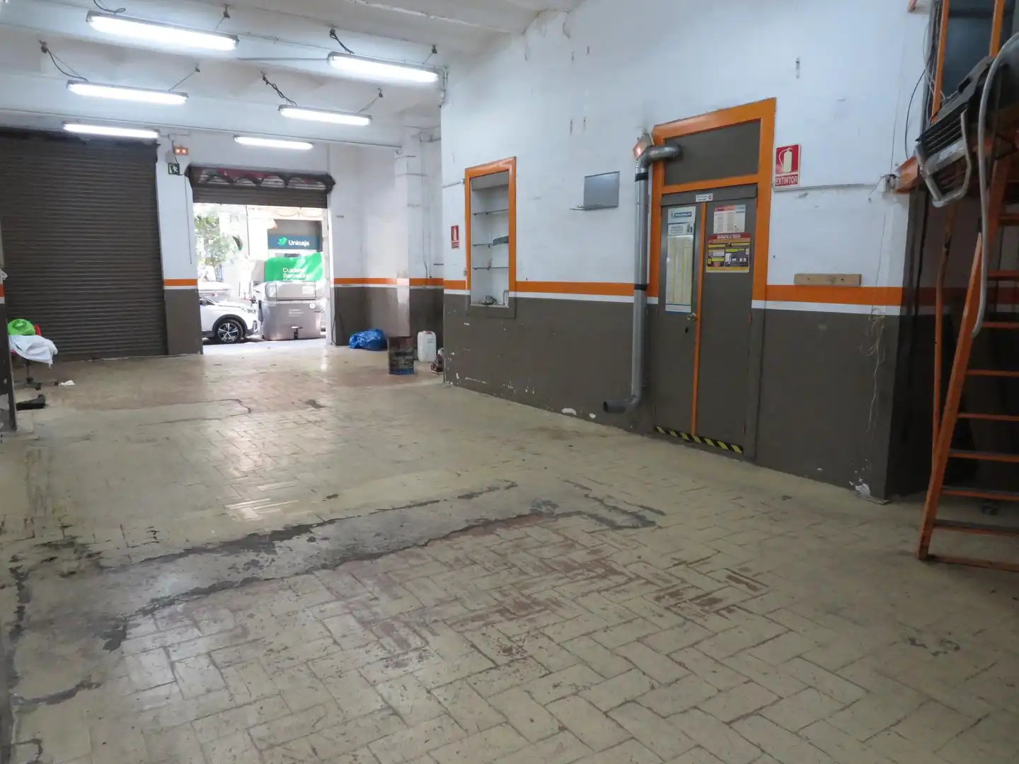 Local comercial de lloguer a Carrer Carrer Rocafort