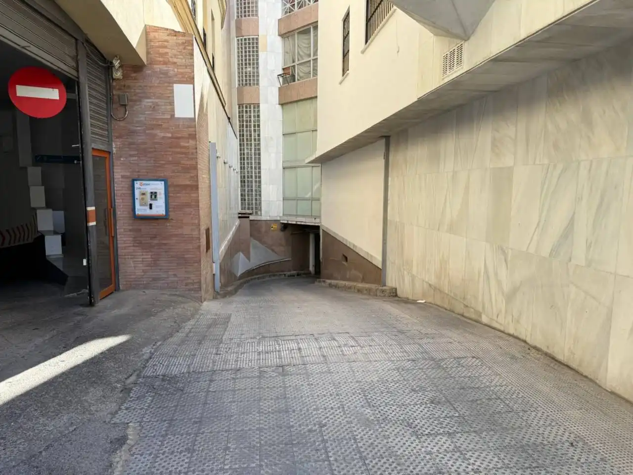 Aparcament de Garatge en venda en Jerez de la Frontera amb Alarma