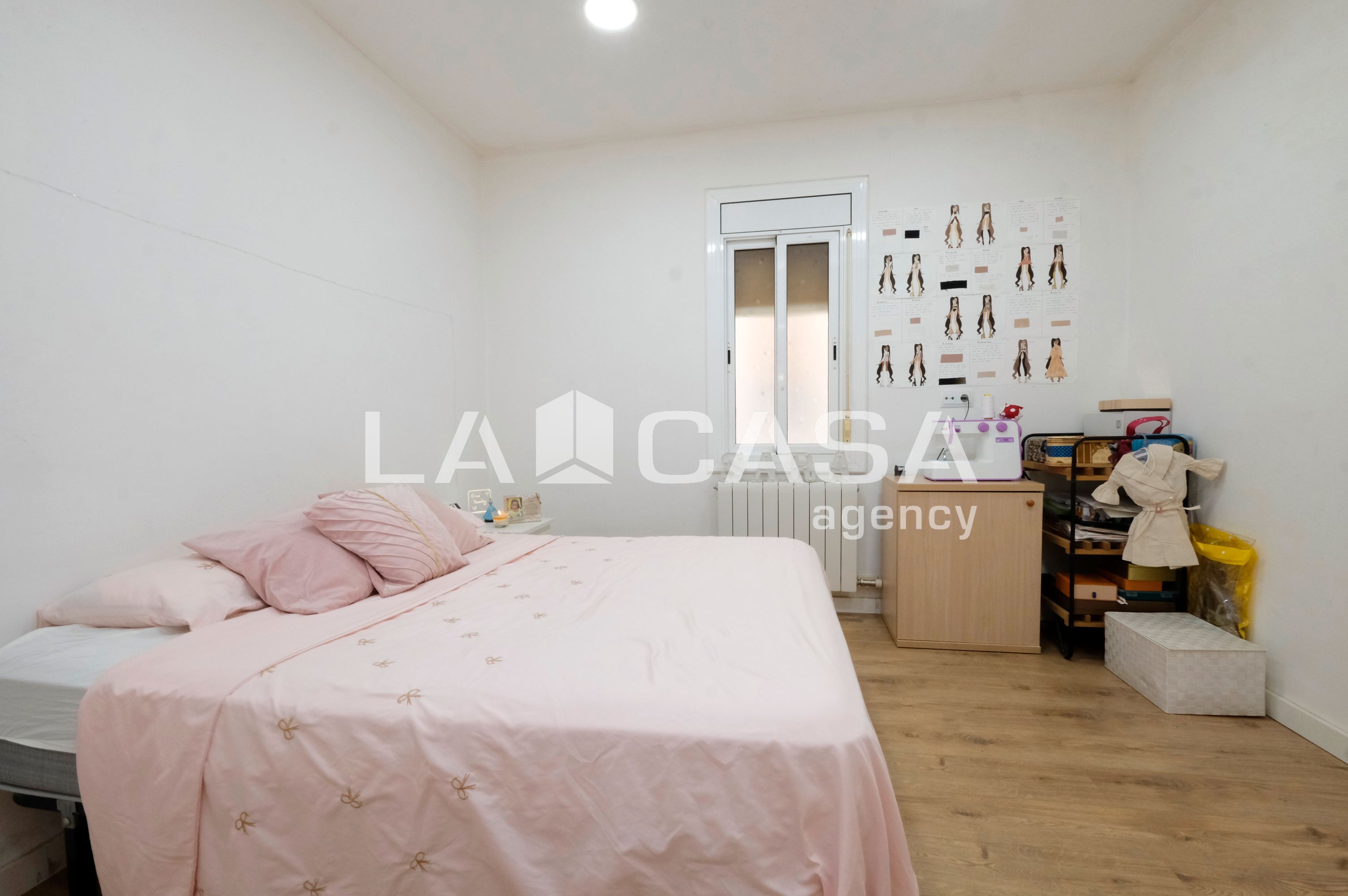 Flat for sale in  Barcelona Capital  with Balcony