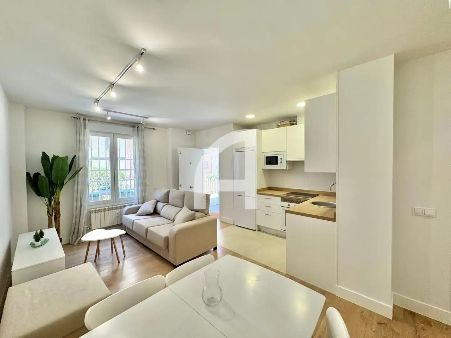 Living room of Flat for share in Madrid  with Air Conditioner, Heating and Furnished