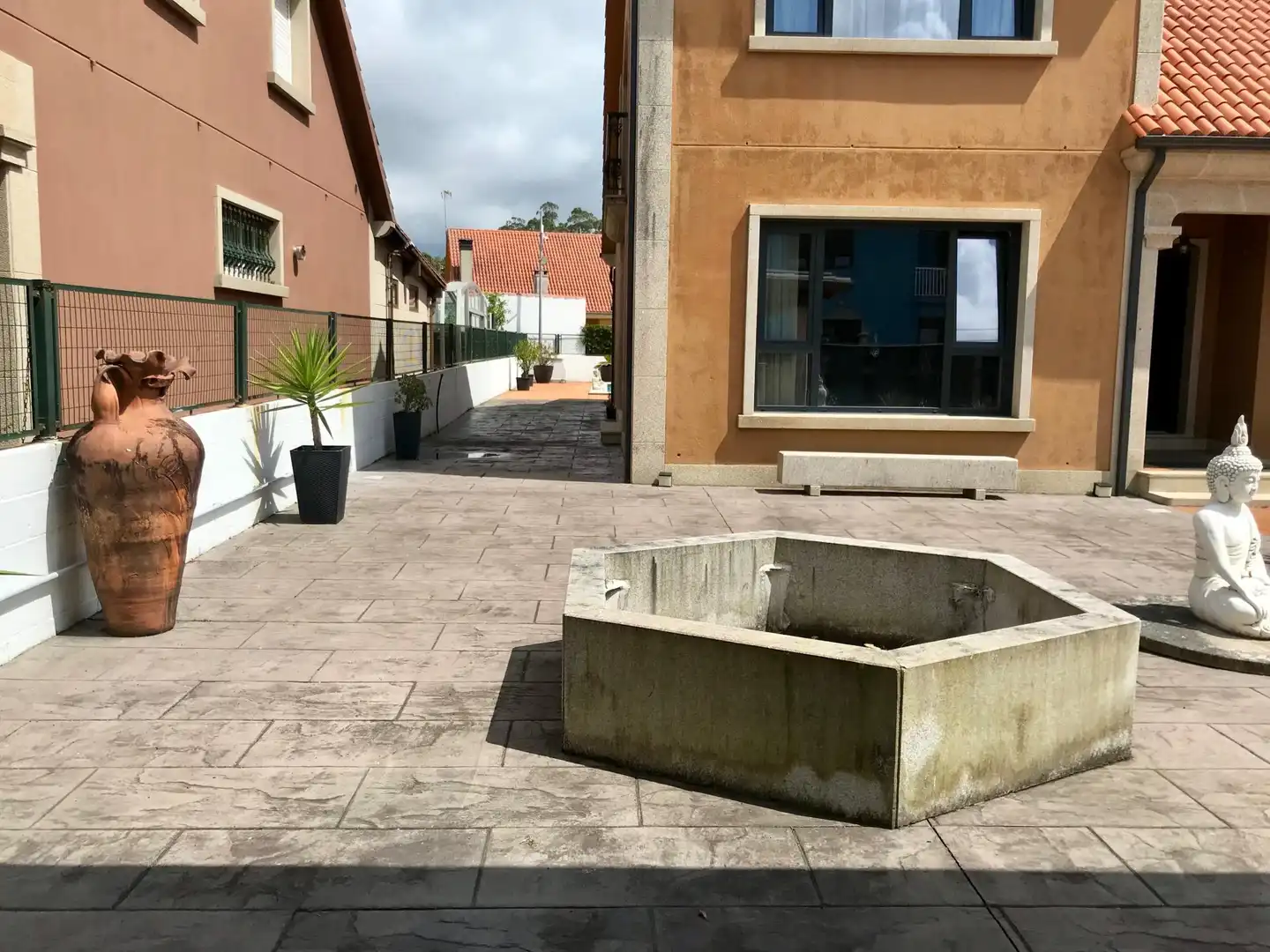Terraza de Casa o chalet en venta en Ribeira con Calefacción, Piscina y Amueblado