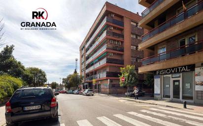 Vista exterior de Pis en venda en  Granada Capital