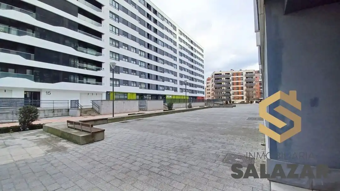 Vista exterior de Piso de alquiler en Bilbao  con Calefacción, Terraza y Balcón