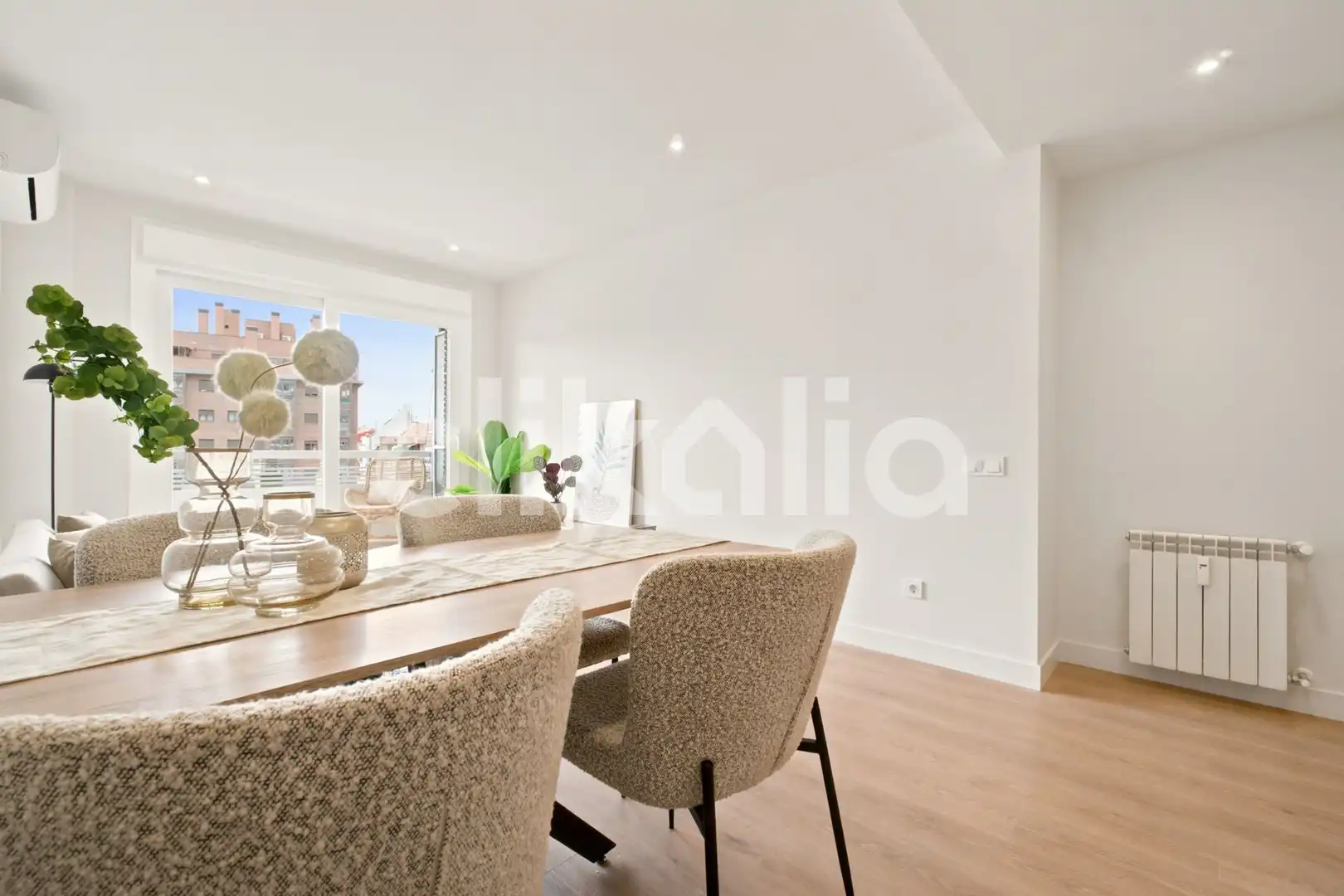 Sala d'estar de Pis en venda en Madrid amb Aire condicionat, Calefacció i Terrassa