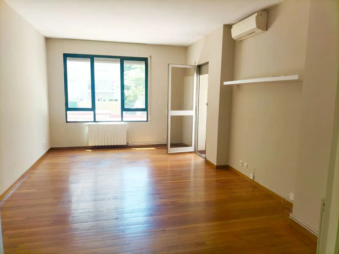 Piso con ascensor en venta en Muntaner 403, imagen 2