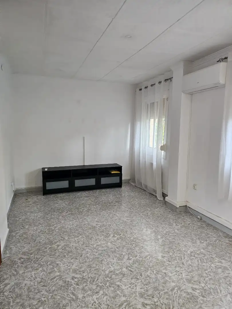 Sala de estar de Piso en venta en Barcelona con Aire acondicionado, Calefacción y Balcón