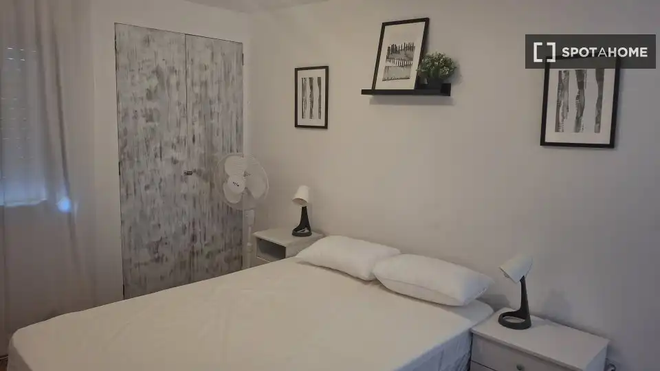 Schlafzimmer von Wohnung zur Miete in Llíria mit Klimaanlage, Heizung und Möbliert