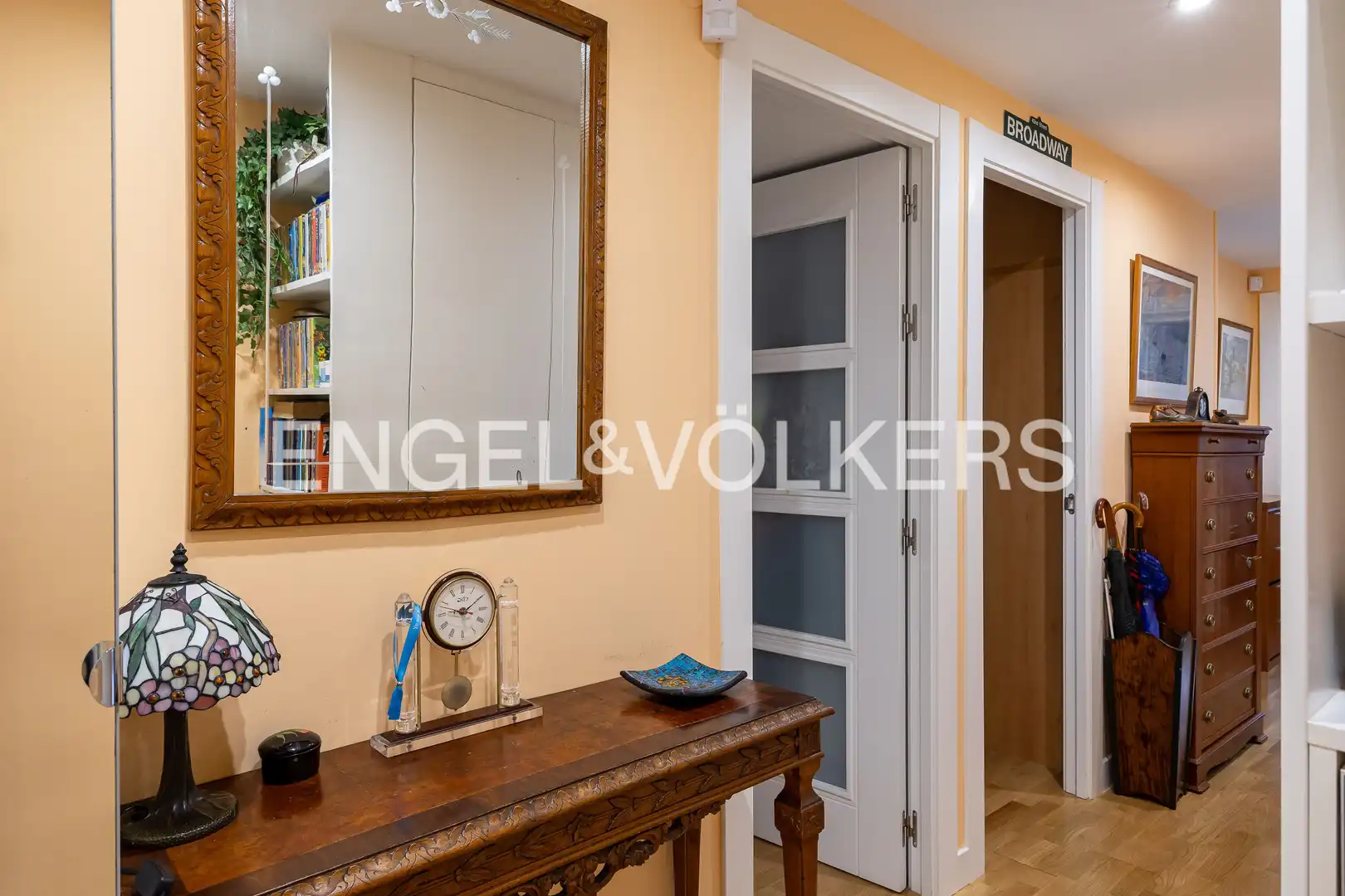 Wohnung zum Verkauf in Madrid mit Klimaanlage, Heizung und Terrasse