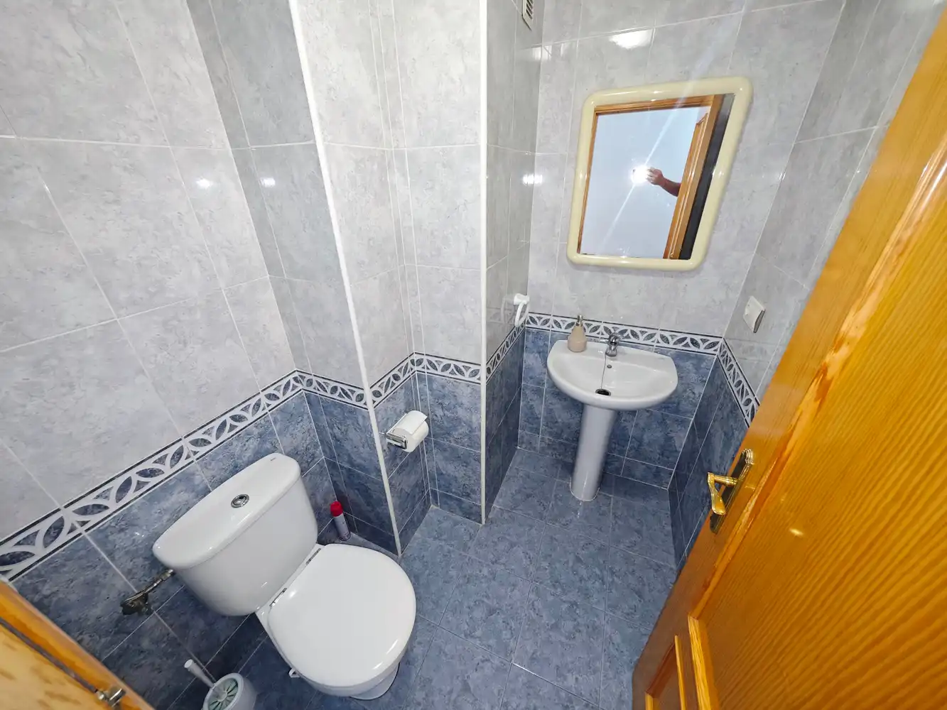 Baño de Piso en venta en Calpe / Calp con Aire acondicionado, Terraza y Amueblado