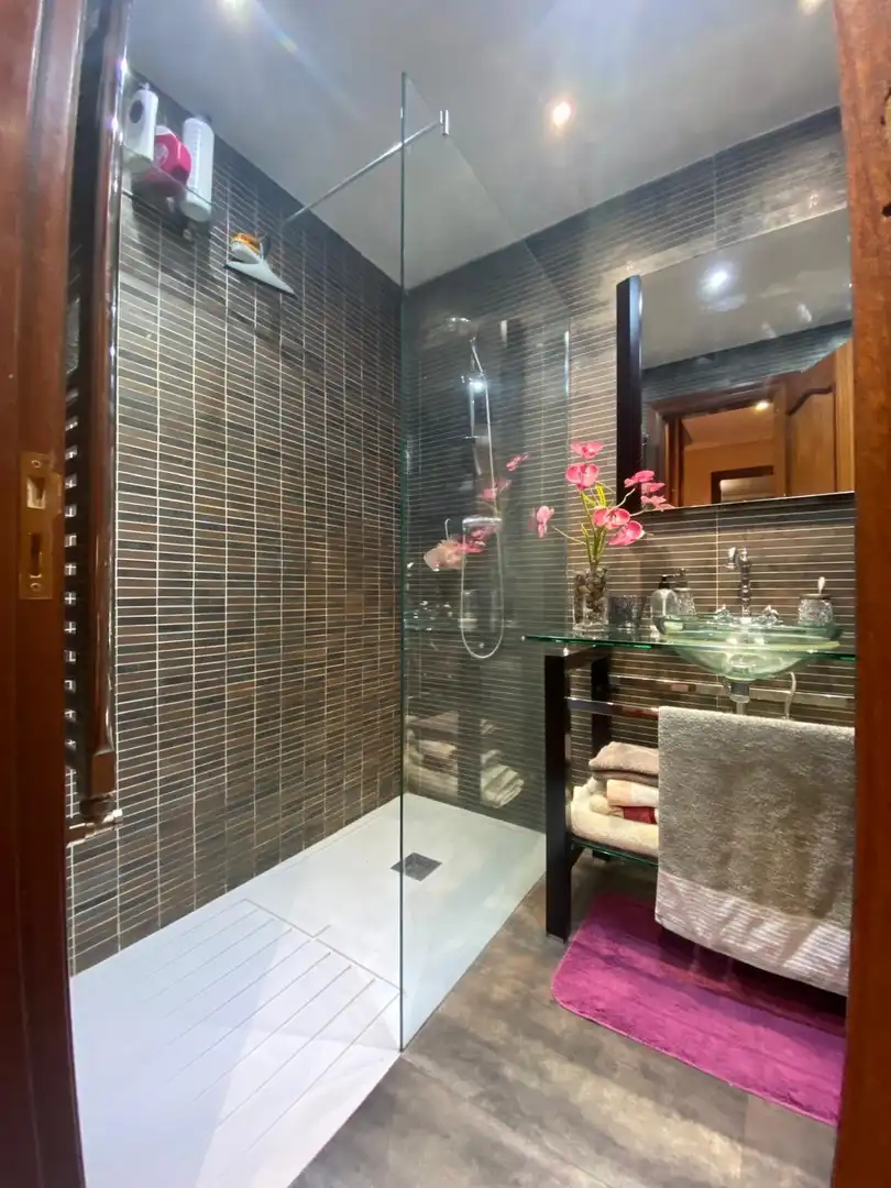 Baño de Dúplex en venta en Palencia con Calefacción y Parquet