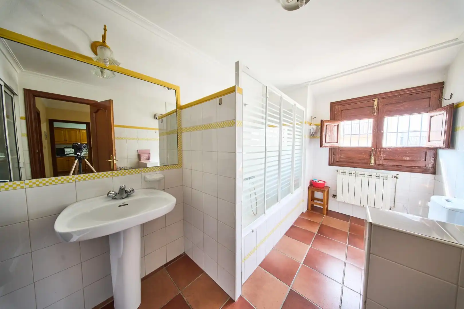 Baño de Casa o chalet en venta en Alhama de Granada con Calefacción, Terraza y Amueblado