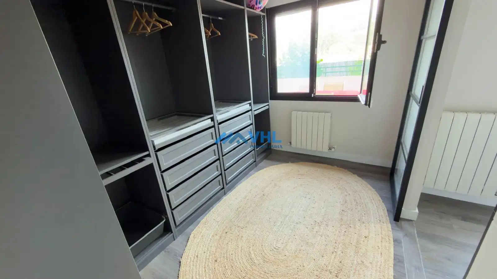 Habitación de Piso de alquiler en Castro-Urdiales con Calefacción, Terraza y Amueblado