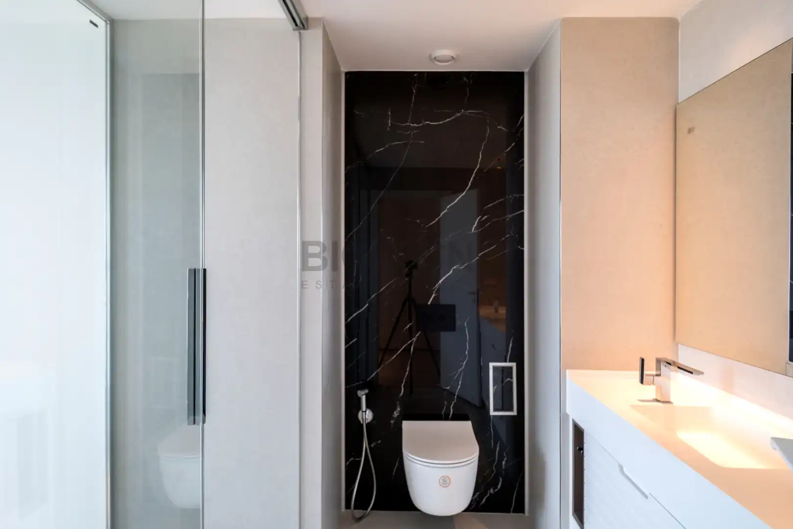 Bathroom of Houses for rent in Castelldefels  with Air Conditioner, Heating and Private garden