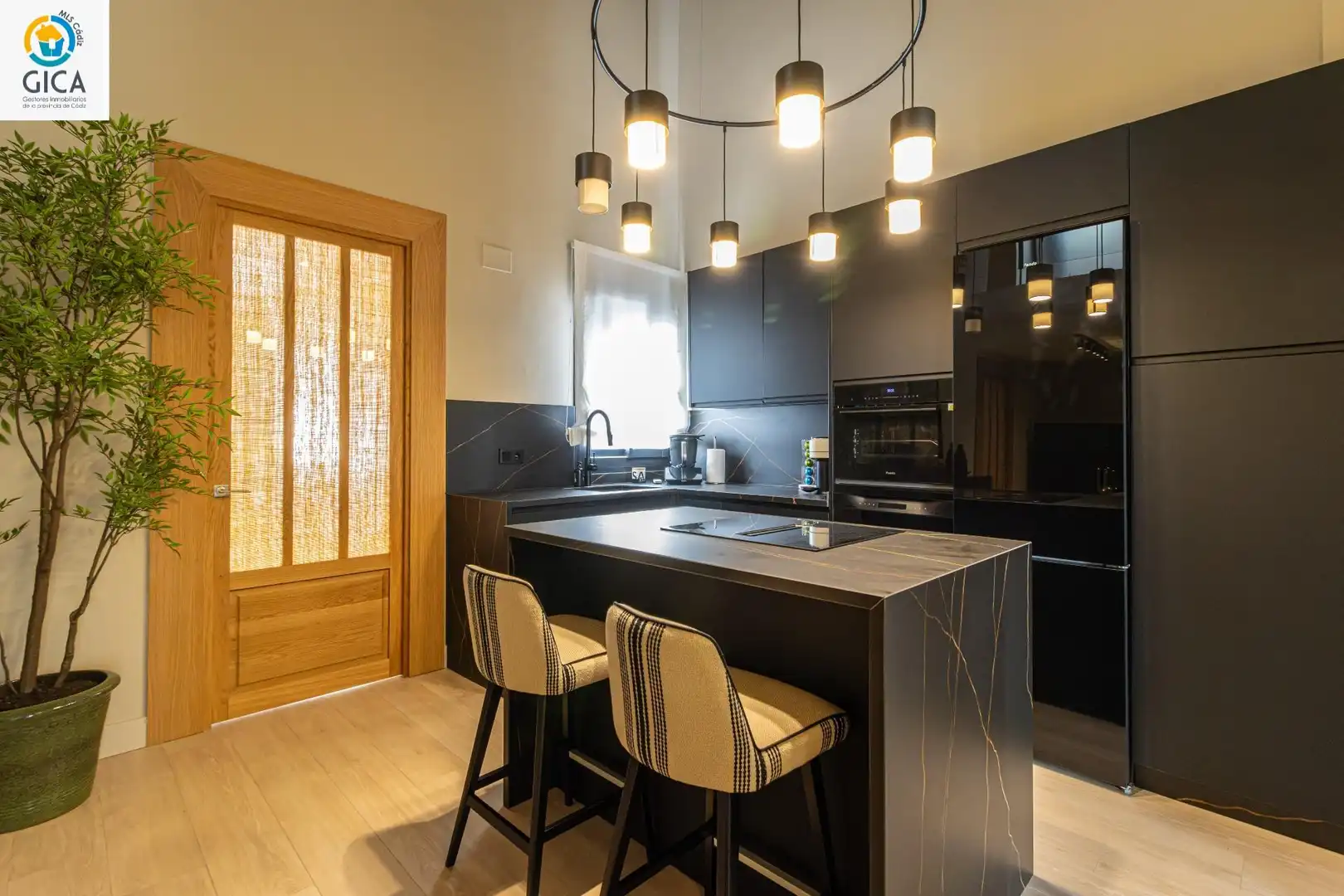 Küche von Maisonette zum Verkauf in Jerez de la Frontera mit Klimaanlage, Heizung und Whirlpool