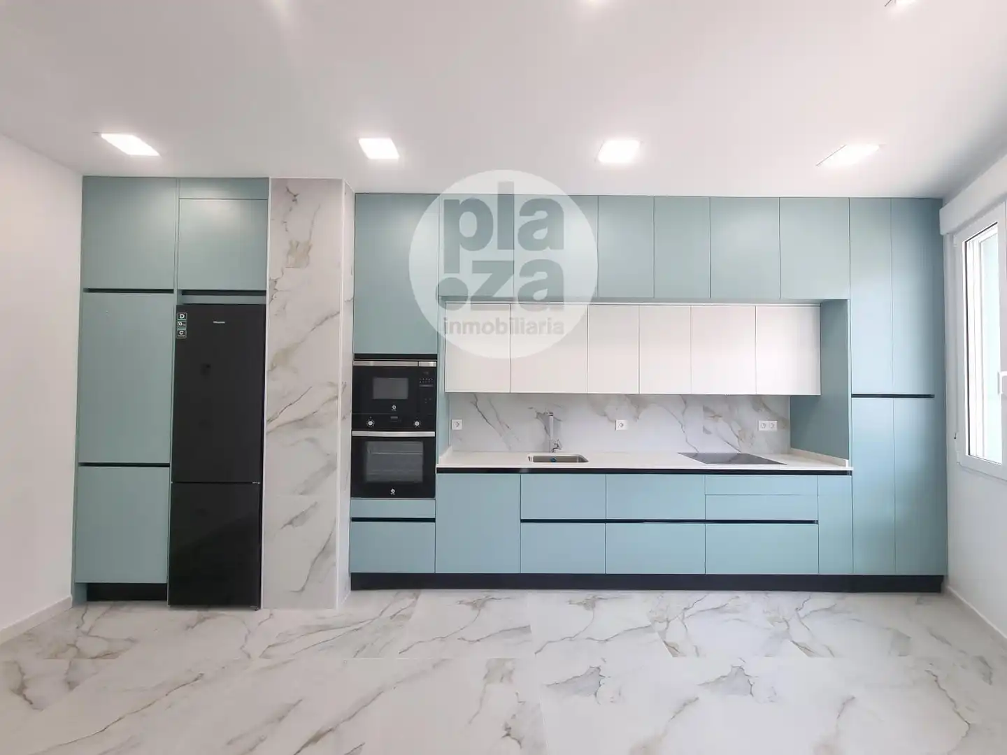 Cocina de Piso en venta en Burgos con Calefacción
