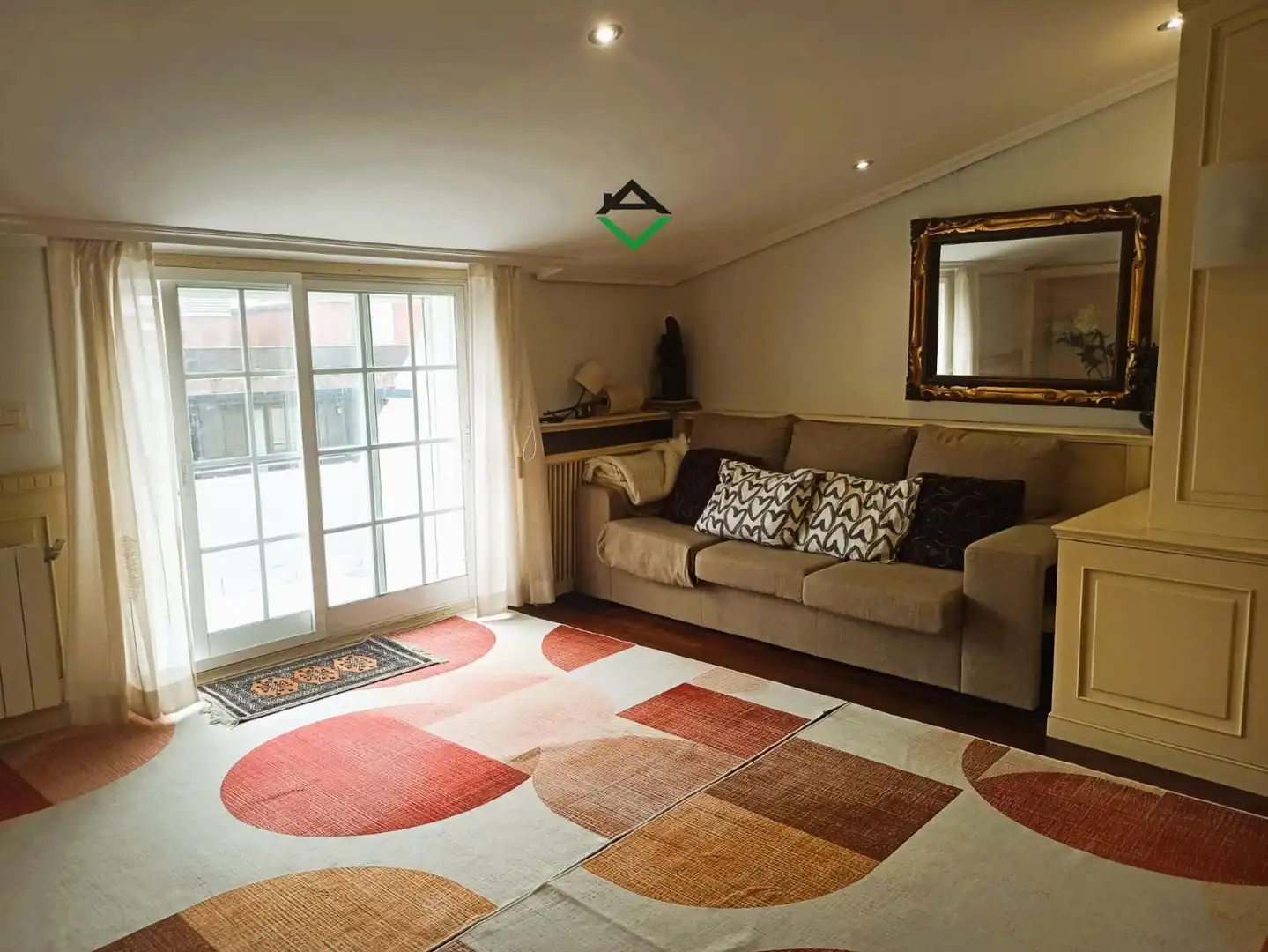 Sala de estar de Ático en venta en Cangas  con Calefacción, Terraza y Amueblado