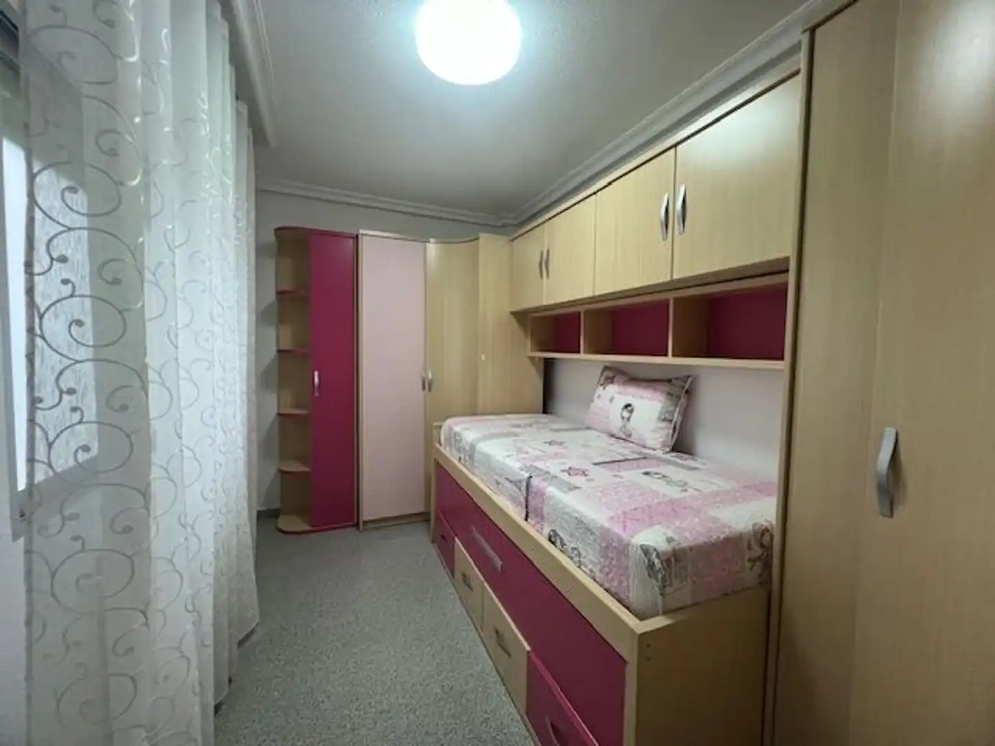 Flat with lift to rent in Avenida Primero de Mayo 94, imagen 32