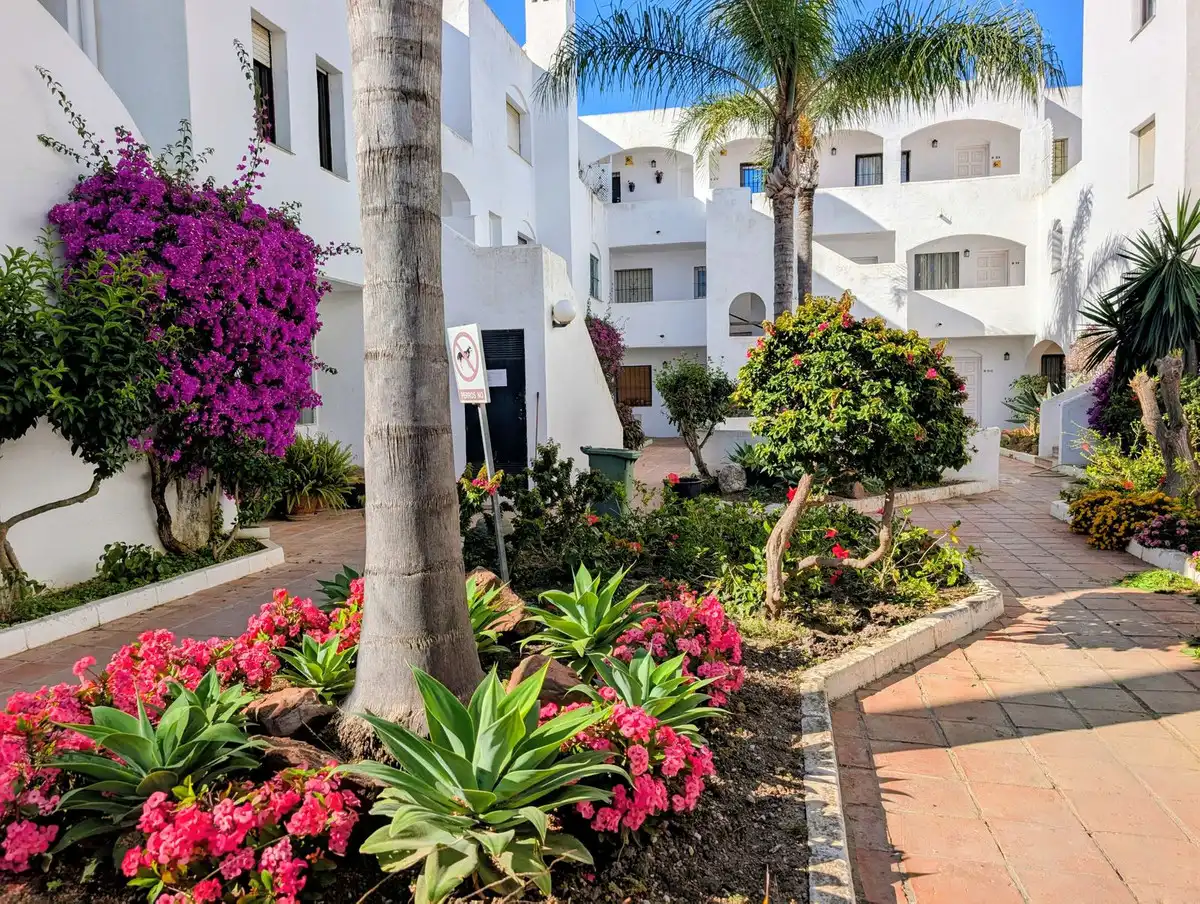 Vista exterior de Ático en venta en Estepona con Aire acondicionado y Terraza