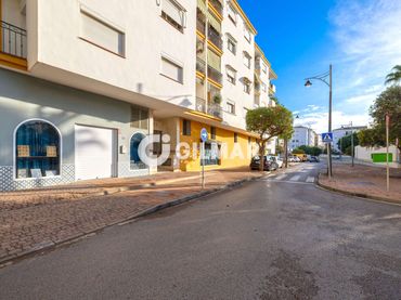 Pis amb balcó en venda a Estepona Pueblo