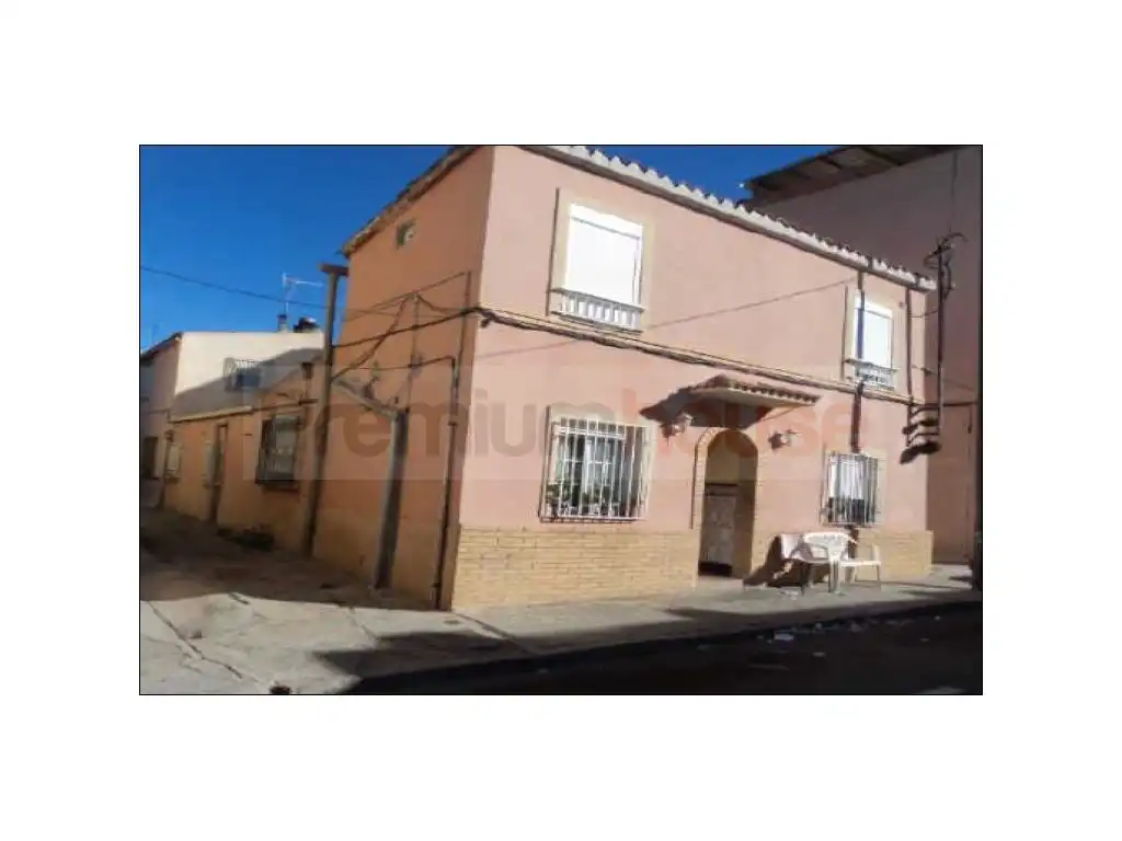 Vista exterior de Piso en venta en Reus