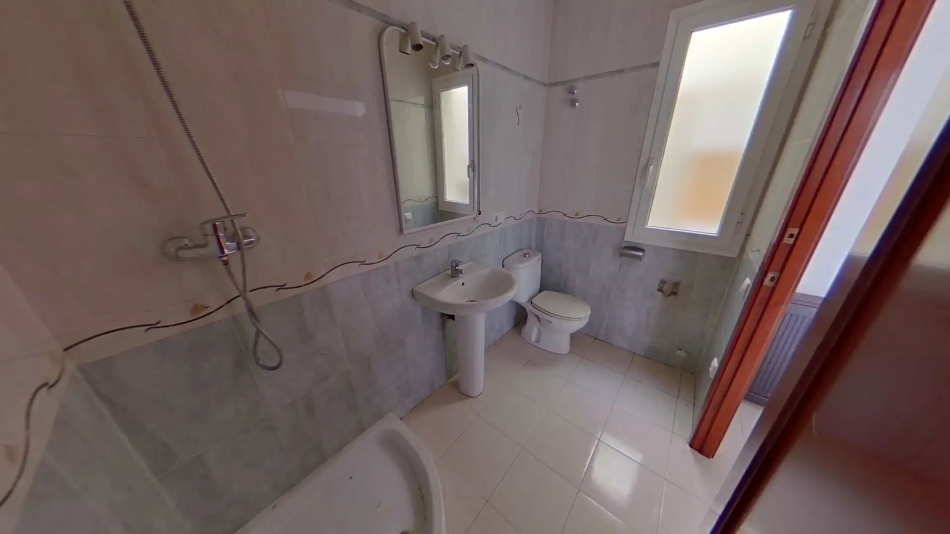 Baño de Dúplex en venta en Lleida con Terraza