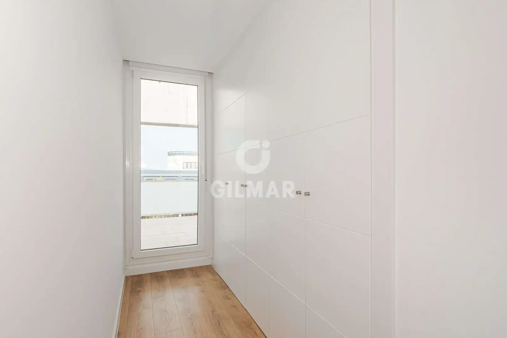 Ático en venta en Sevilla con Calefacción, Jardín privado y Piscina