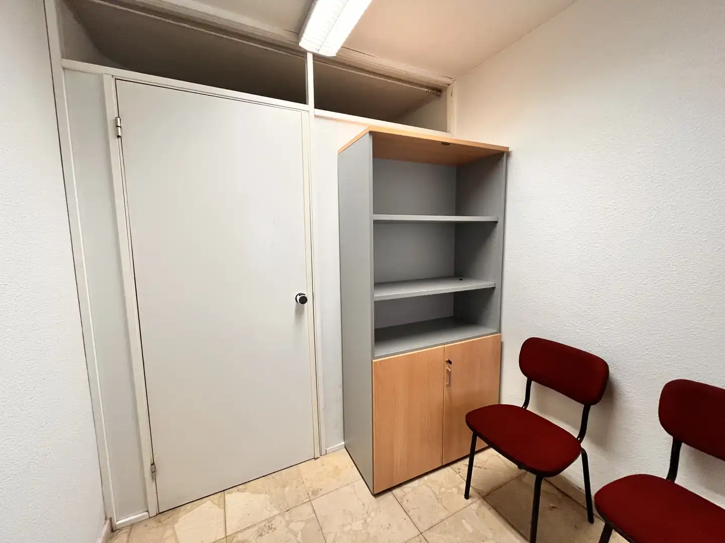 Oficina de alquiler en Gijón  con Calefacción