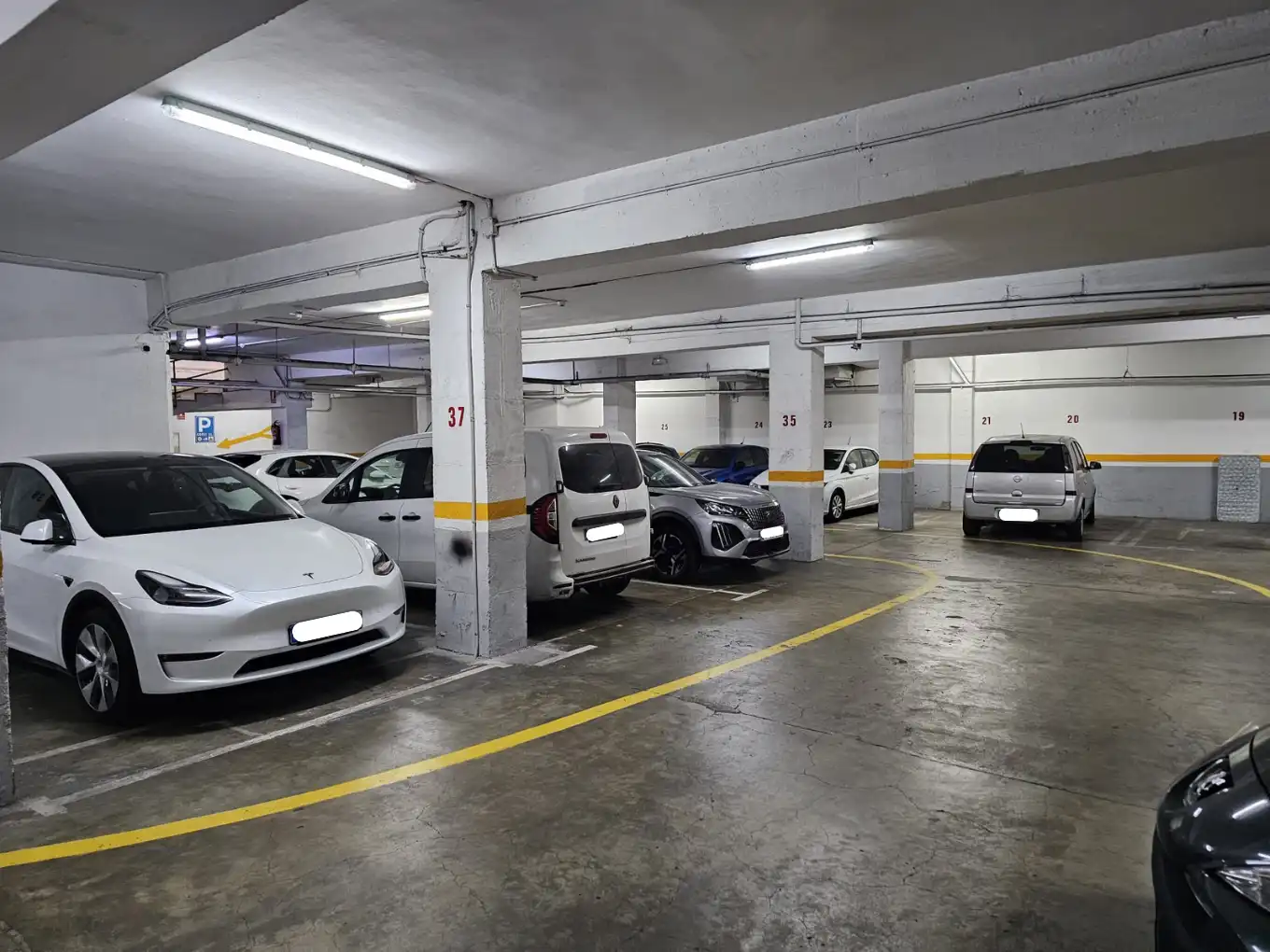 Einzelparkplatz zur Miete in Carrer de l'Equador 7, imagen 2