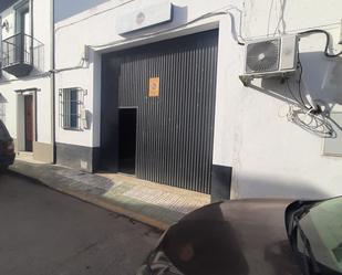 Vista exterior de Nau industrial en venda en Villaverde del Río