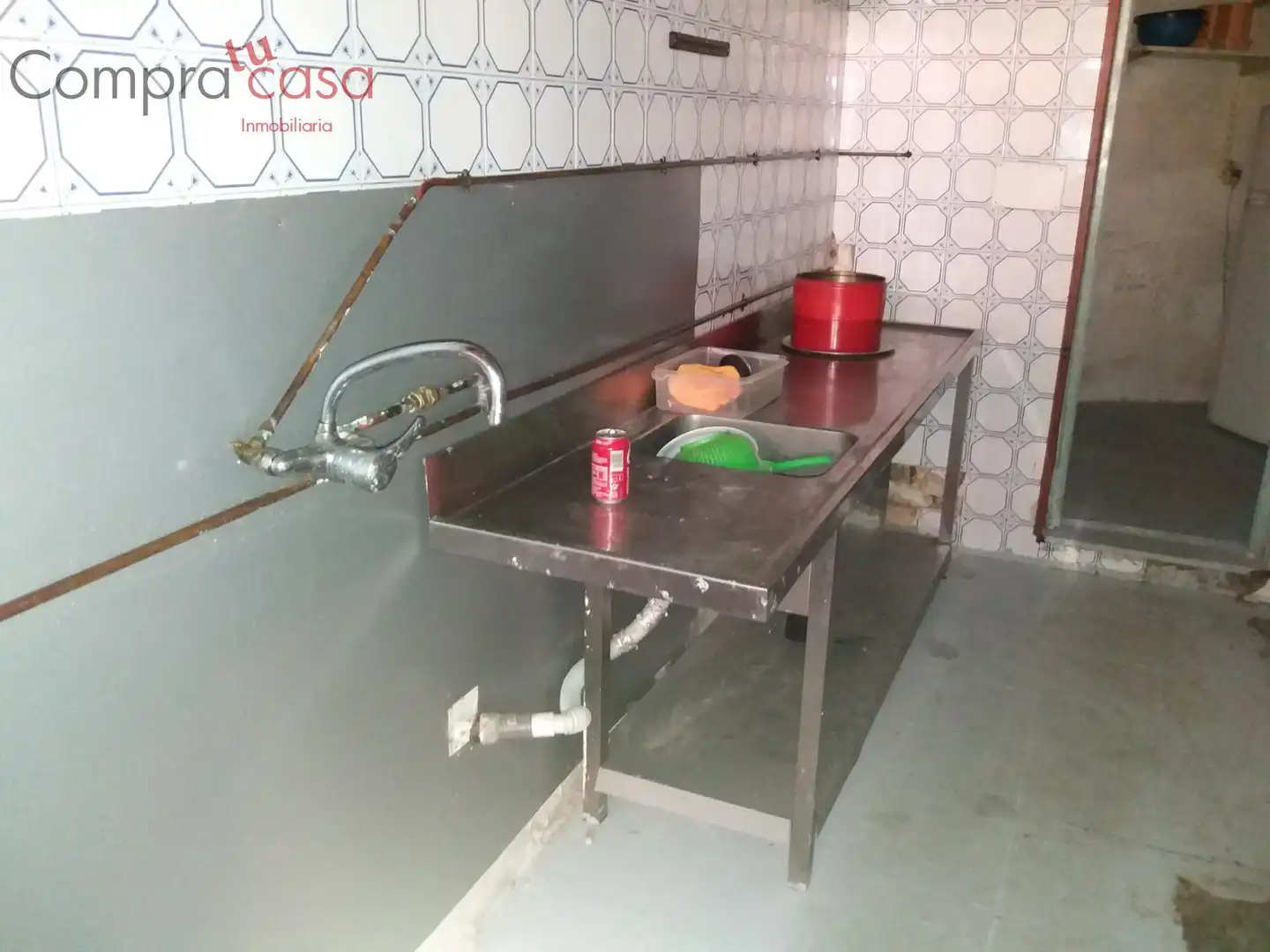 Kitchen of Commercial properties for rent in Segovia  with Air Conditioner