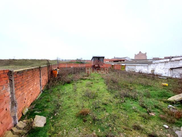 Nave industrial en Venta en Adanero