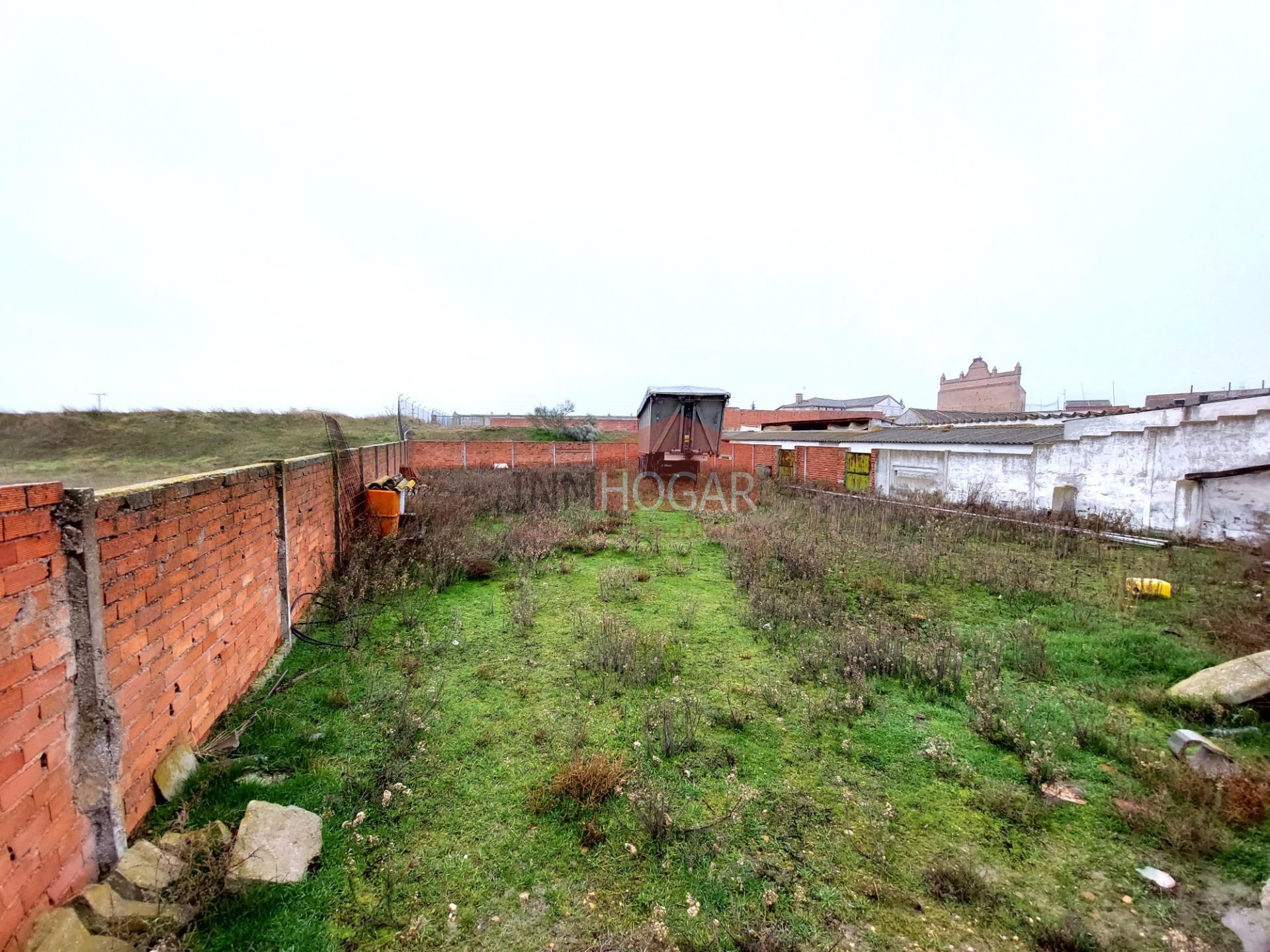 Nave industrial en venta en Adanero