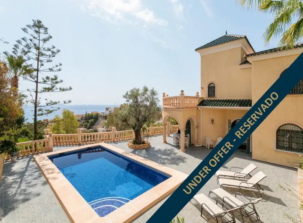 Exterior view of Houses for sale in El Campello  with Air Conditioner, Private garden and Terrace