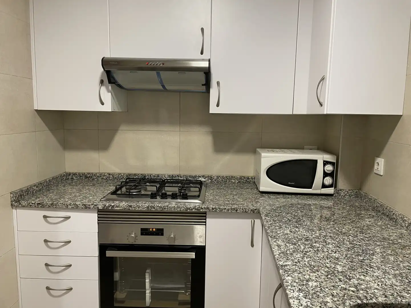 Piso de alquiler en Valencia - Plaza Vicente Iborra, El Carme