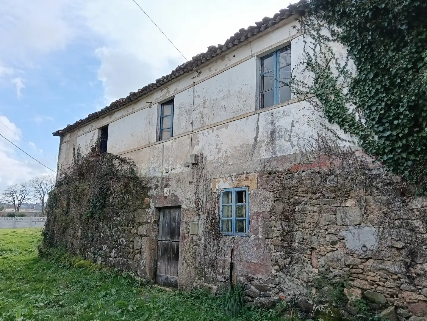 Adossat amb jardí en venda a Avenida Principal