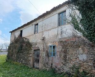 Vista exterior de Casa adosada en venda en Curtis amb Jardí privat i Traster