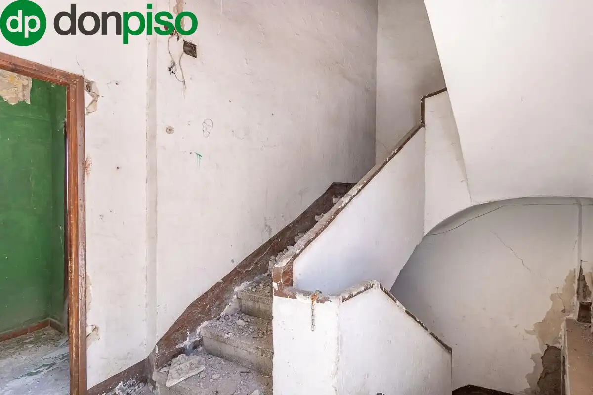 Houses for sale in Granada  with Terrace and Balcony