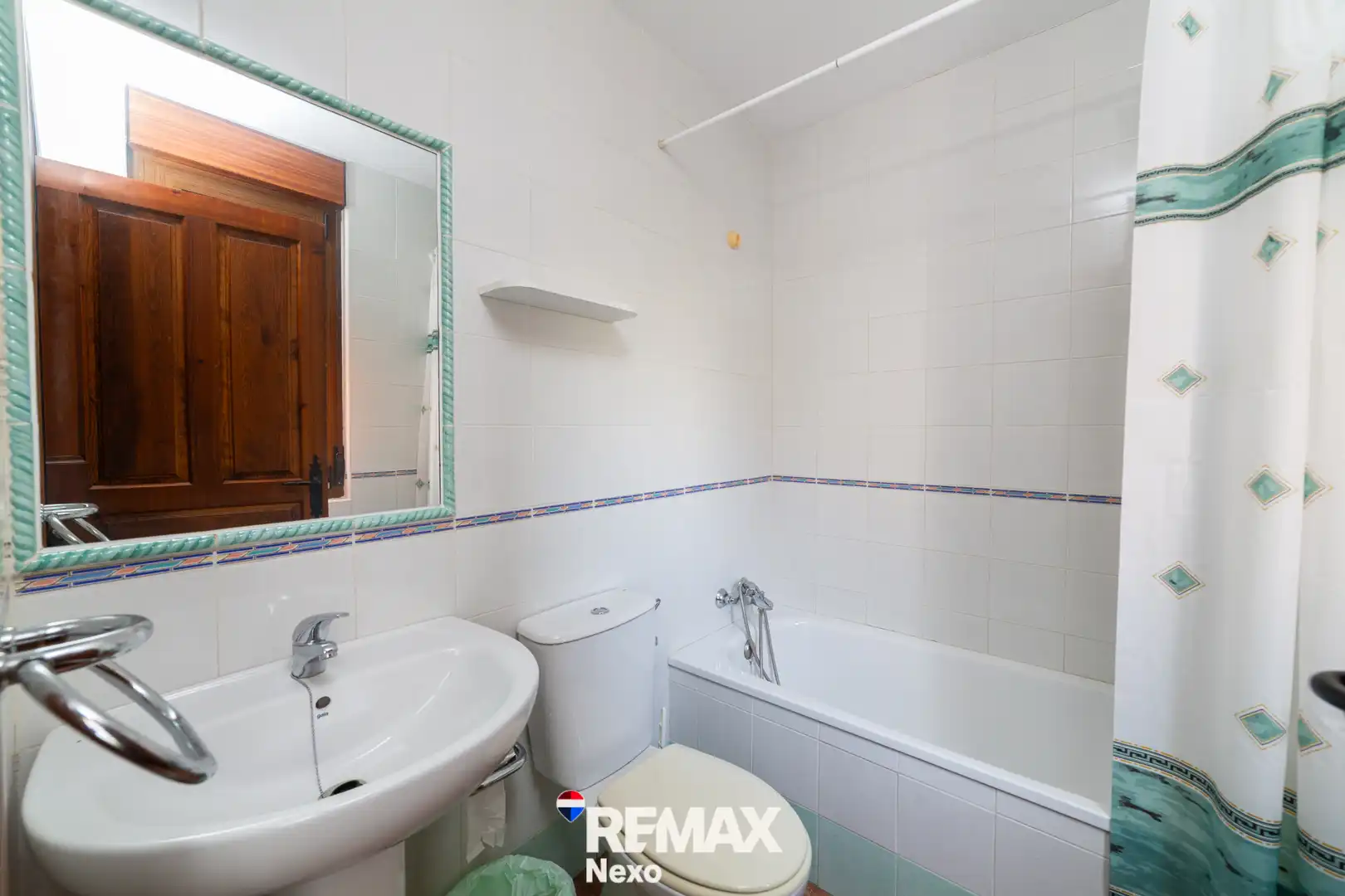 Bathroom of Buildings for sale in San Llorente