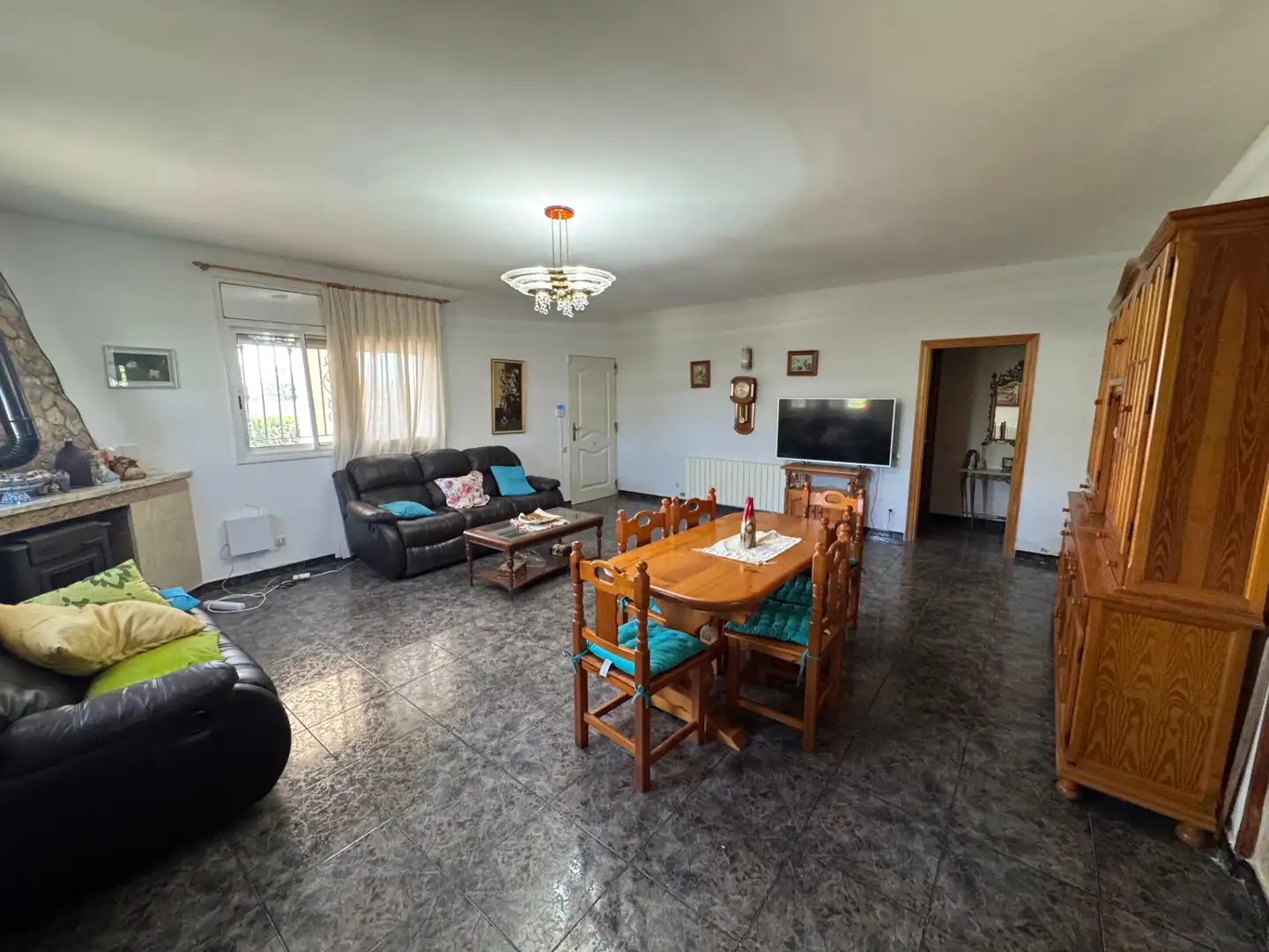 Sala de estar de Casa o chalet en venta en El Montmell con Jardín privado, Terraza y Amueblado