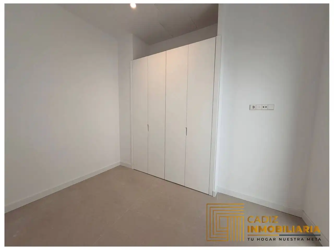 Habitación de Piso en venta en Cádiz con Aire acondicionado y Amueblado